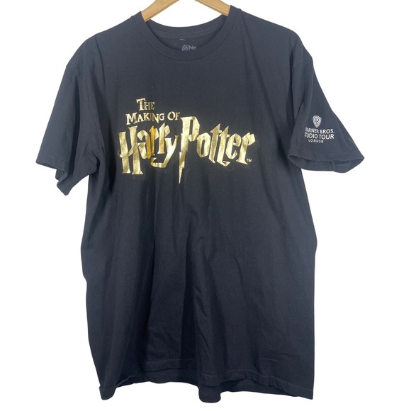 Warner Bros. Studio Tour London Other - Warner Bros Studio Tour London Harry Potter Black Gold Foil Graphic T-Shirt XL